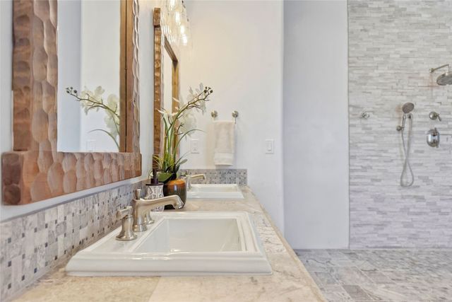 3 A Loma Manzanita, Santa Fe, NM 87506