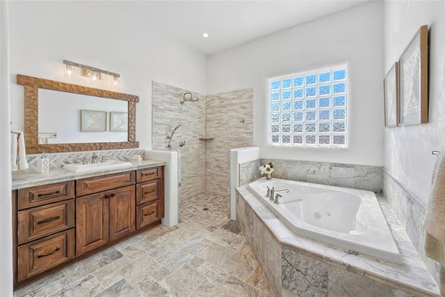 3 A Loma Manzanita, Santa Fe, NM 87506