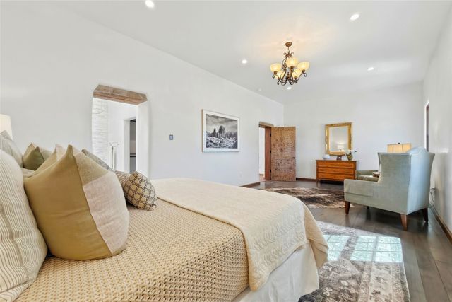 3 A Loma Manzanita, Santa Fe, NM 87506
