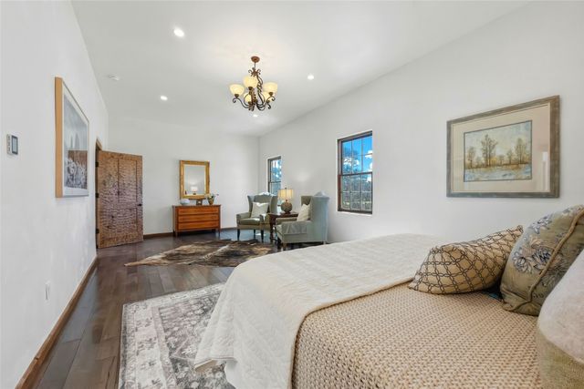 3 A Loma Manzanita, Santa Fe, NM 87506