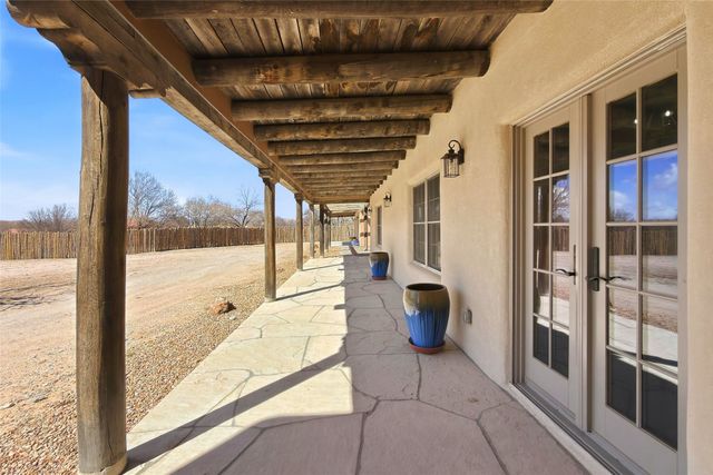 3 A Loma Manzanita, Santa Fe, NM 87506