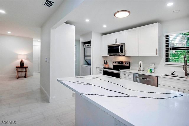 5117 Sea Bell RD A102, Sanibel, FL 33957