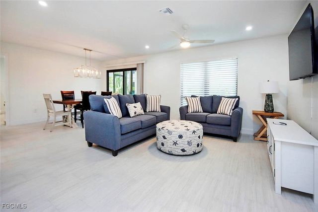 5117 Sea Bell RD A102, Sanibel, FL 33957