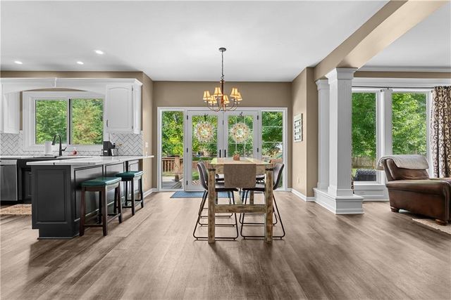 5717 NE Coral Drive, Lee's Summit, MO 64064