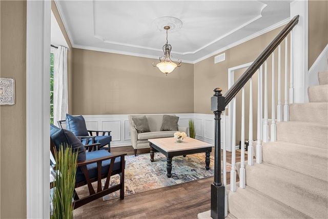 5717 NE Coral Drive, Lee's Summit, MO 64064