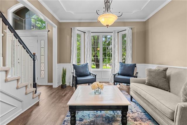 5717 NE Coral Drive, Lee's Summit, MO 64064