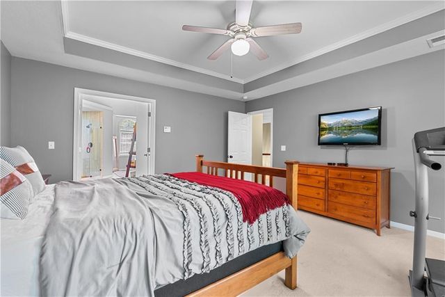 5717 NE Coral Drive, Lee's Summit, MO 64064
