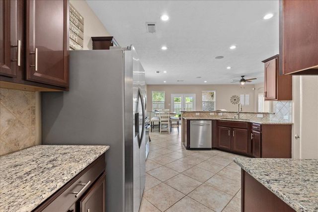 2875 Torano Circle, League City, TX 77573