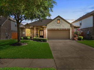 2875 Torano Circle, League City, TX 77573