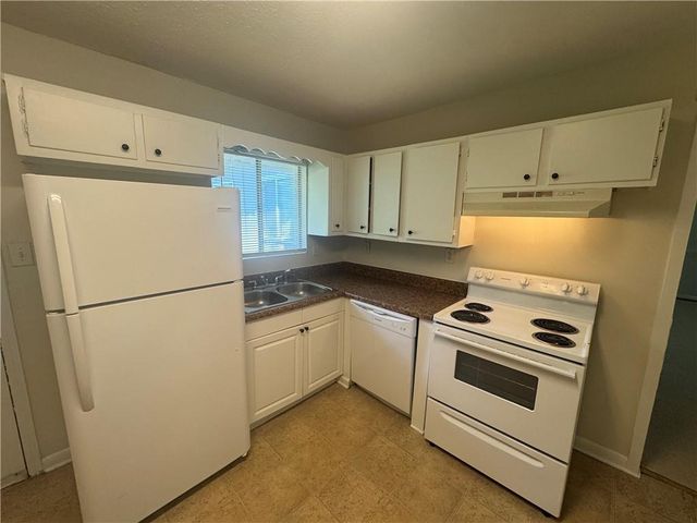 8497 Stonewall Jackson Drive, Jonesboro, GA 30238