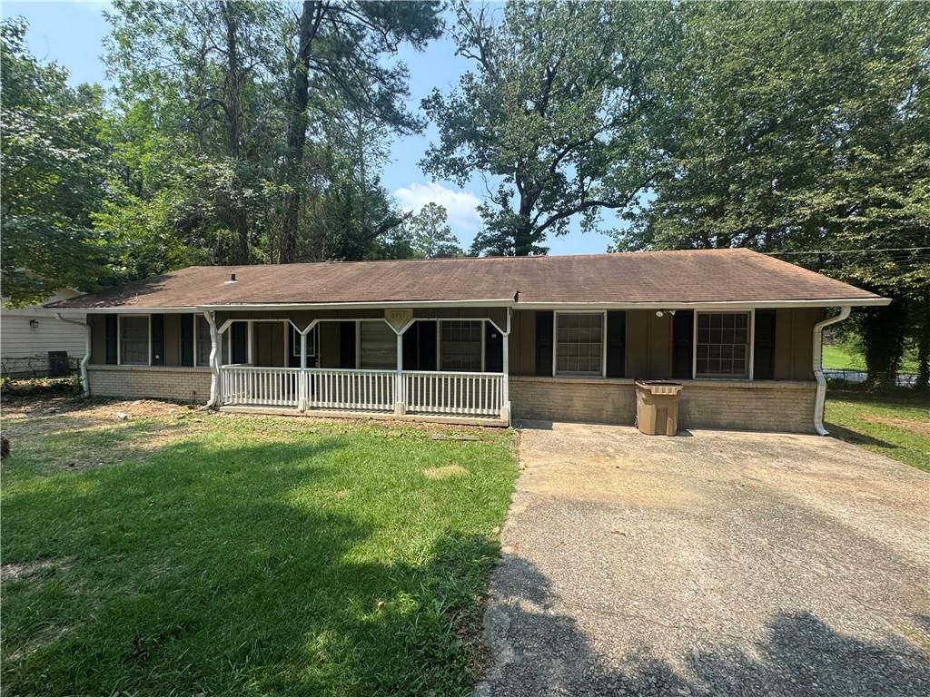 8497 Stonewall Jackson Drive, Jonesboro, GA 30238