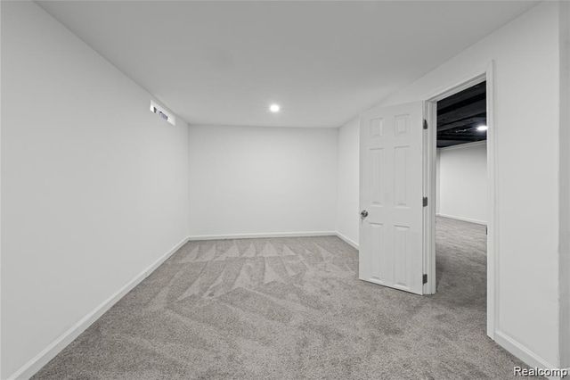 22644 Hill Street, Warren, MI 48091
