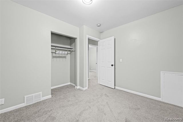 22644 Hill Street, Warren, MI 48091