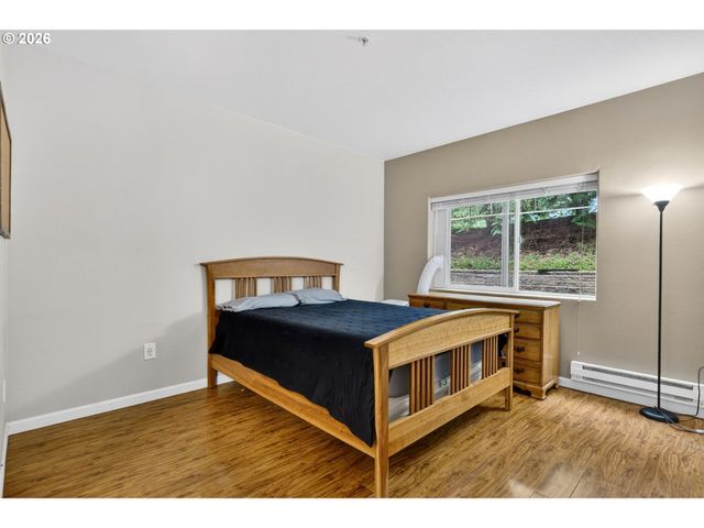 14830 Sw SANDHILL Loop 102, Beaverton, OR 97007