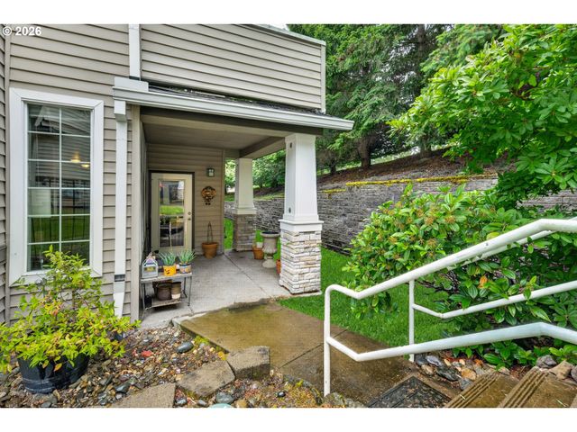 14830 Sw SANDHILL Loop 102, Beaverton, OR 97007