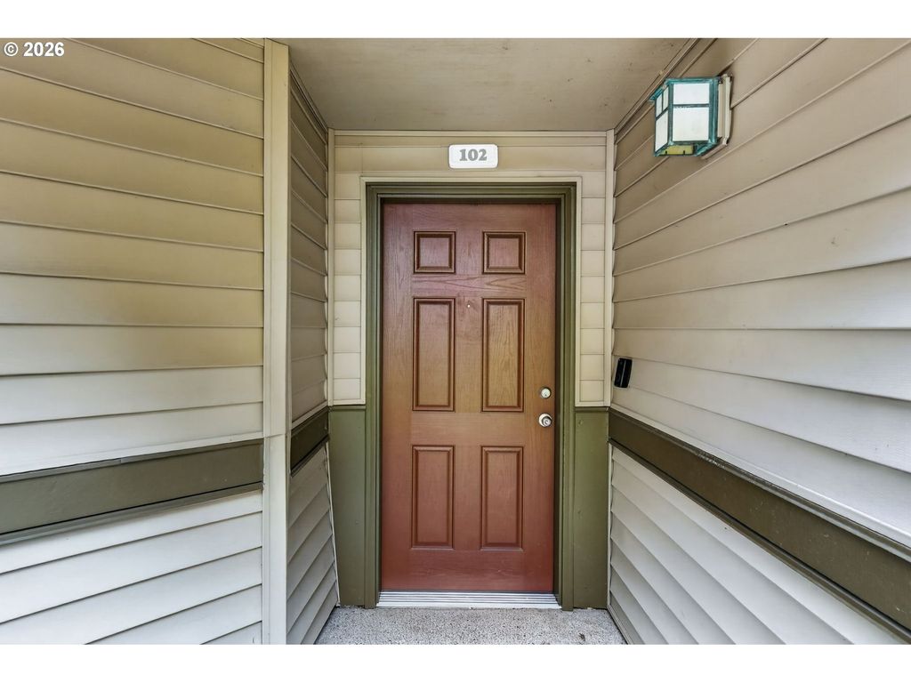 14830 Sw SANDHILL Loop 102, Beaverton, OR 97007