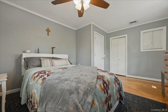 3 Layne Way, Northport, NY 11768