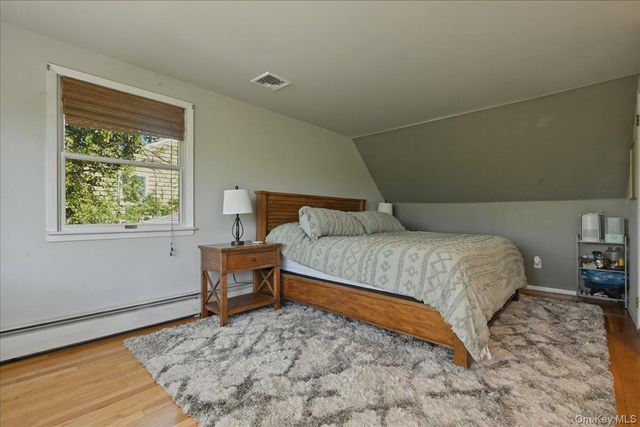 3 Layne Way, Northport, NY 11768