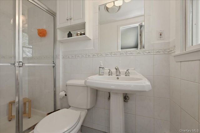 3 Layne Way, Northport, NY 11768