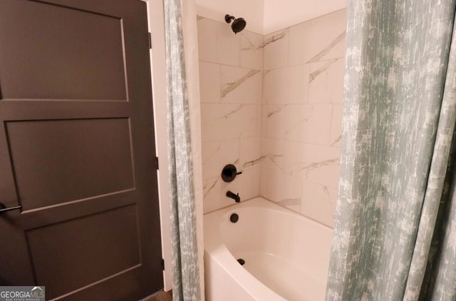 305 Collins Industr Way 3106, Lawrenceville, GA 30043