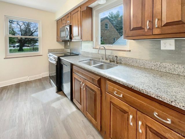 7046 Beechmont Avenue, Anderson Twp, OH 45230