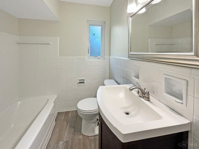 7046 Beechmont Avenue, Anderson Twp, OH 45230