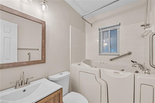 31 Radford ST, Portsmouth, VA 23701