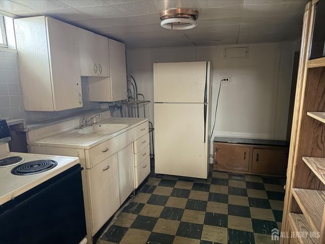 516 Braun Avenue, Highland Park, NJ 08904
