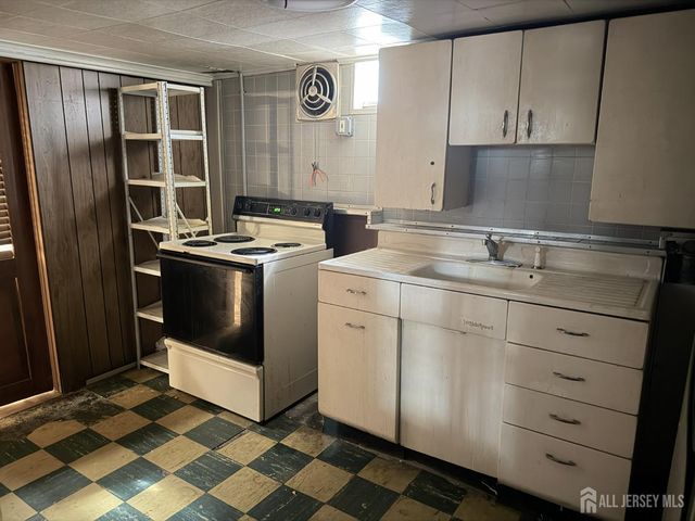 516 Braun Avenue, Highland Park, NJ 08904