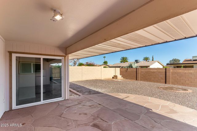 10441 W TWIN OAKS Drive, Sun City, AZ 85351