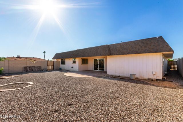 10441 W TWIN OAKS Drive, Sun City, AZ 85351