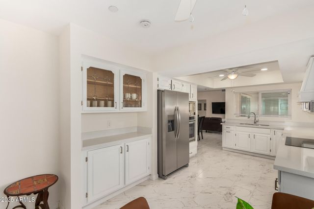 10441 W TWIN OAKS Drive, Sun City, AZ 85351