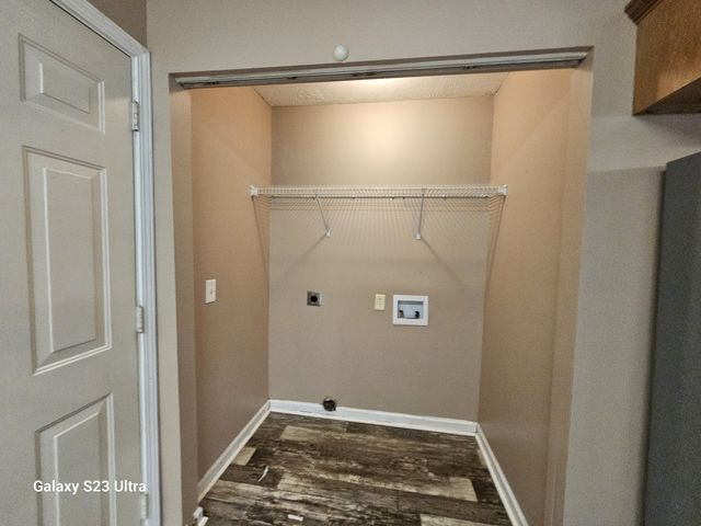 1209 Akins Ridge Dr, La Vergne, TN 37086