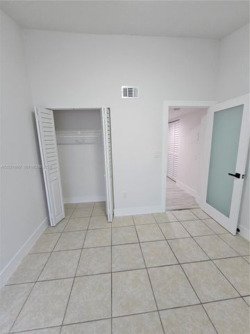 1711 San Remo Cir, Homestead, FL 33035