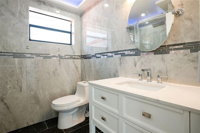 1711 San Remo Cir, Homestead, FL 33035