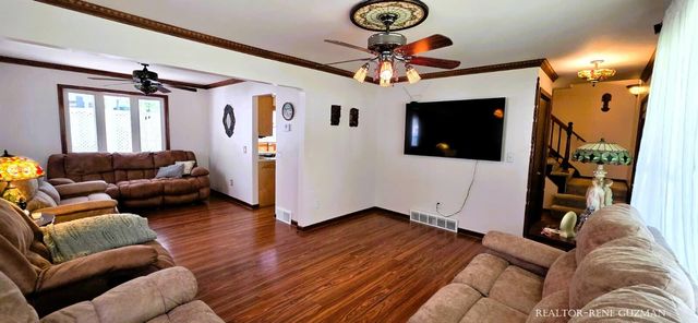 4810 Stauffer Avenue Se, City Of Kentwood, MI 49508