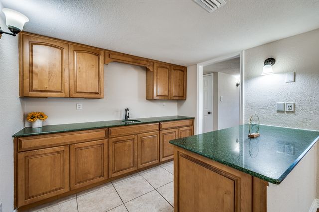 5072 Stanley Drive, The Colony, TX 75056