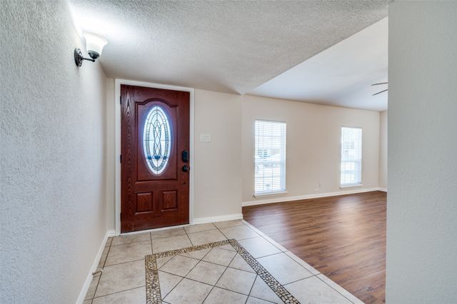 5072 Stanley Drive, The Colony, TX 75056