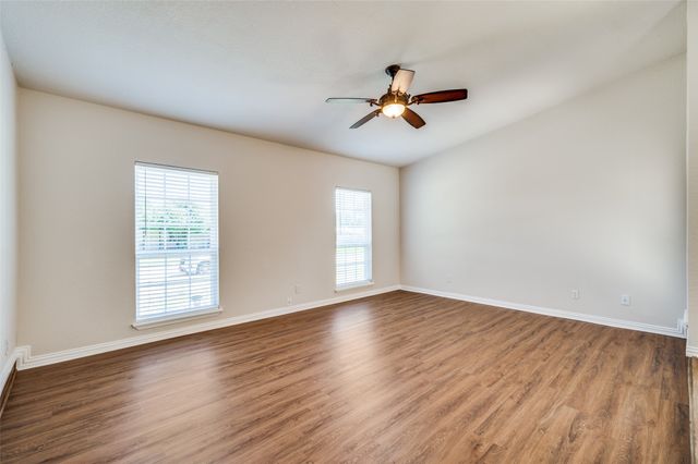 5072 Stanley Drive, The Colony, TX 75056