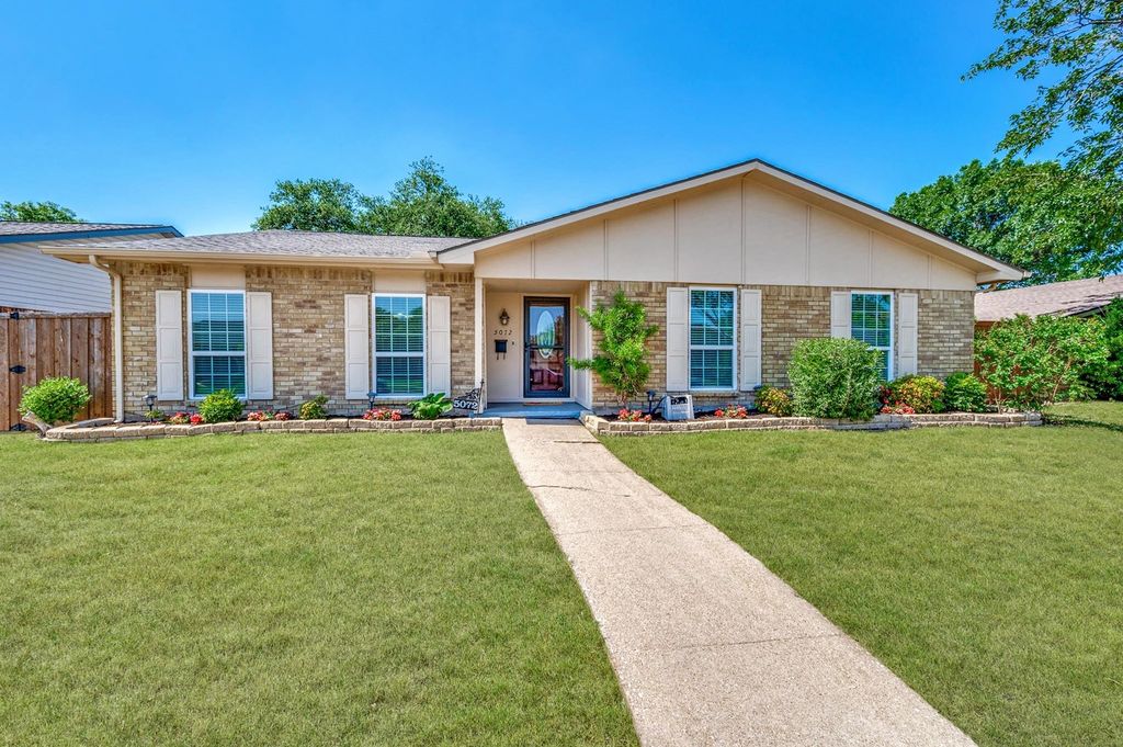 5072 Stanley Drive, The Colony, TX 75056