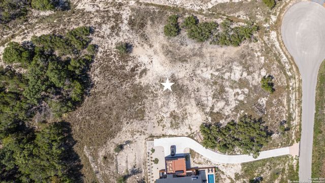 910 Blueridge Vw, Canyon Lake, TX 78133