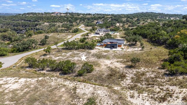 910 Blueridge Vw, Canyon Lake, TX 78133