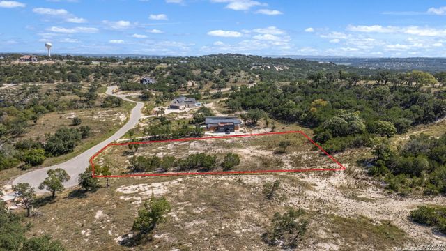 910 Blueridge Vw, Canyon Lake, TX 78133