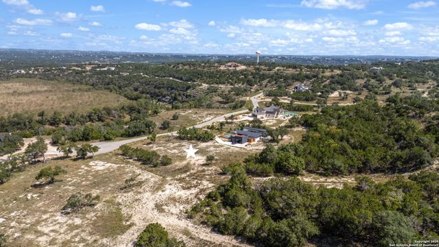 910 Blueridge Vw, Canyon Lake, TX 78133