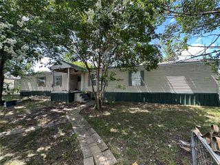 1204 Traders Road, Greenville, TX 75402