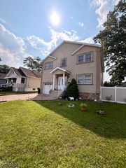 33 Livingston Ave, Woodbridge Twp., NJ 07001