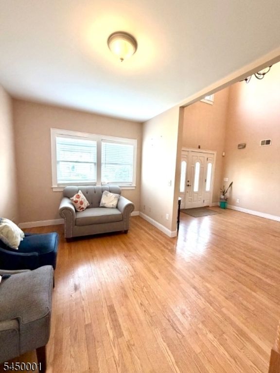 33 Livingston Ave, Woodbridge Twp., NJ 07001 — photo 4