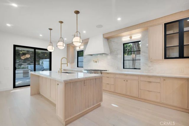 4239 Tarzana Estates Dr., Tarzana, CA 91356