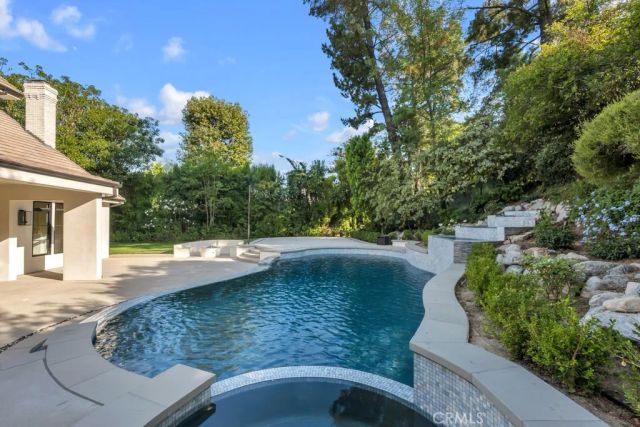 4239 Tarzana Estates Dr., Tarzana, CA 91356