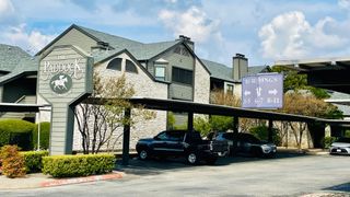 1510 W North Loop BLVD 822, Austin, TX 78756